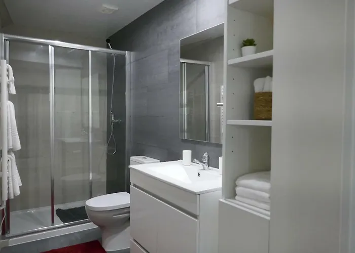 アパート Belo レイリア